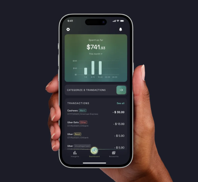 Built Cashews, the runner-up to Product Hunt’s Fintech Product of the Year 2023
          